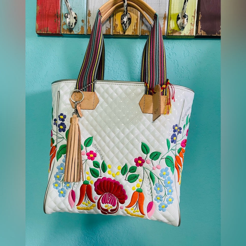 Consuela El Alma Classic Tote- White